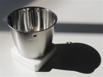 kitchen-robot-bowl